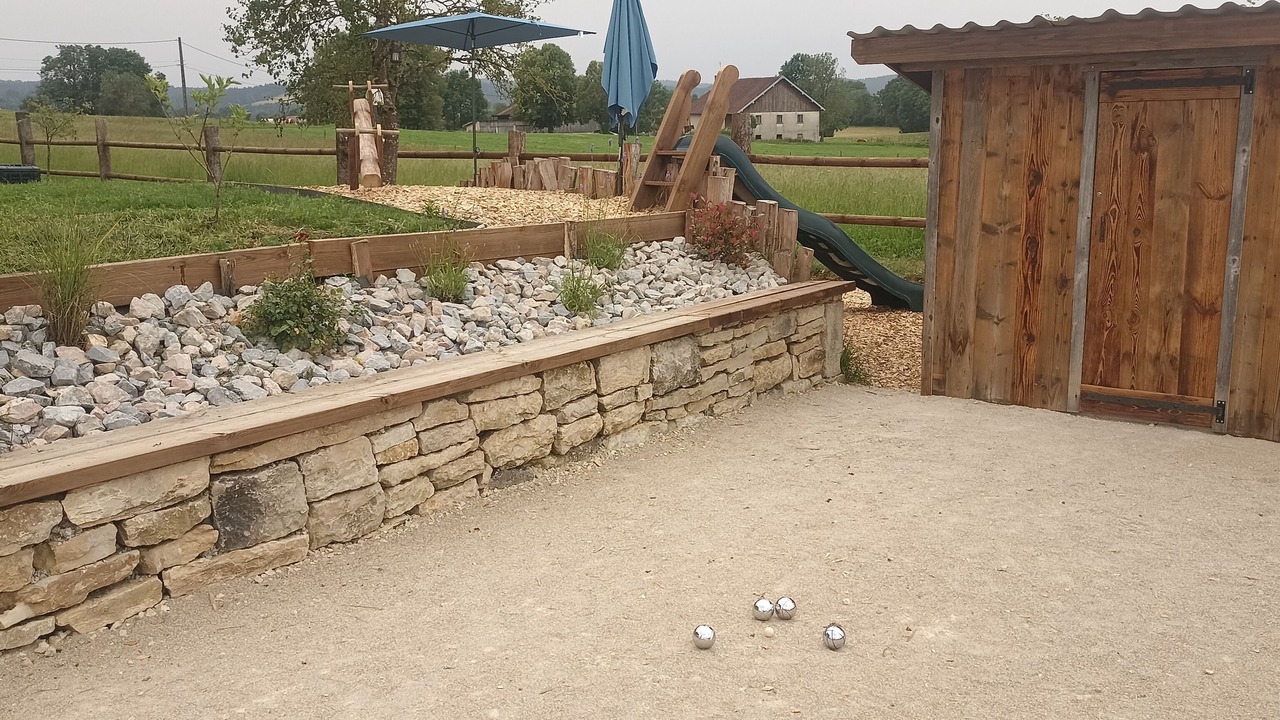 Photo of Outdoor in Guyans-Vennes