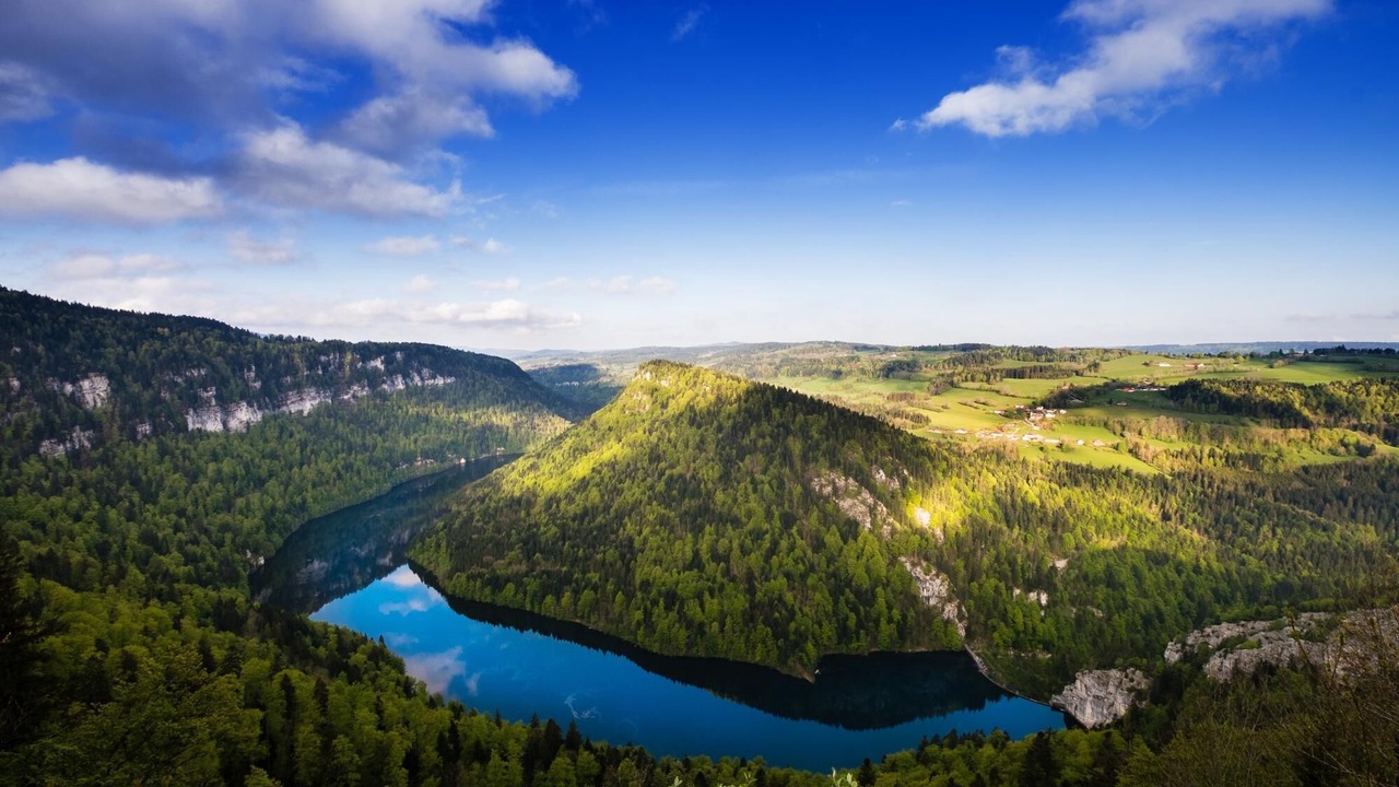 Photo of Outdoor in Guyans-Vennes