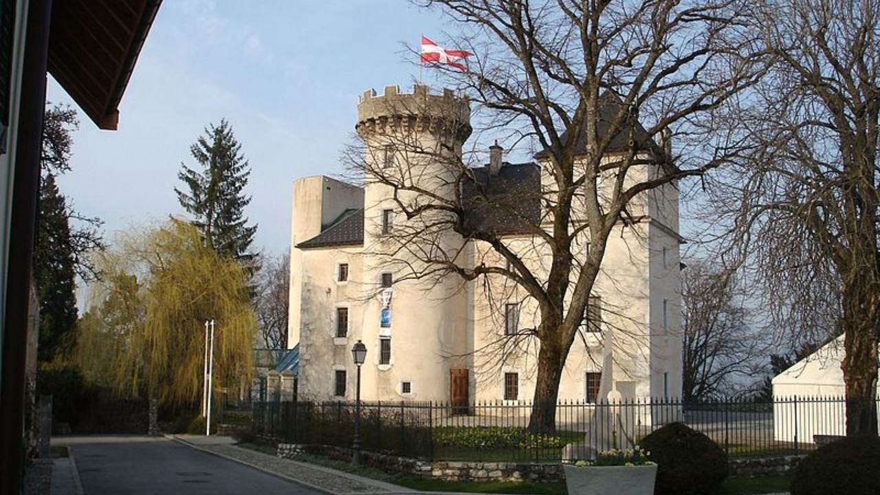 Photo of Outdoor in La Roche-sur-Foron