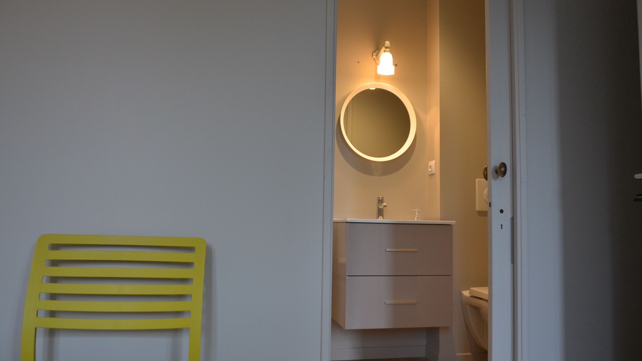 Photo of Bathroom in Beaune City Centre