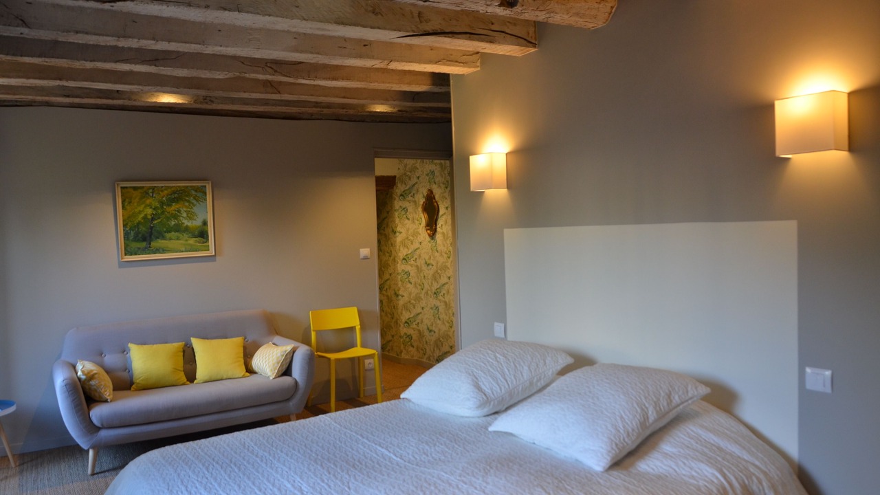 Photo of Bedroom in Beaune City Centre