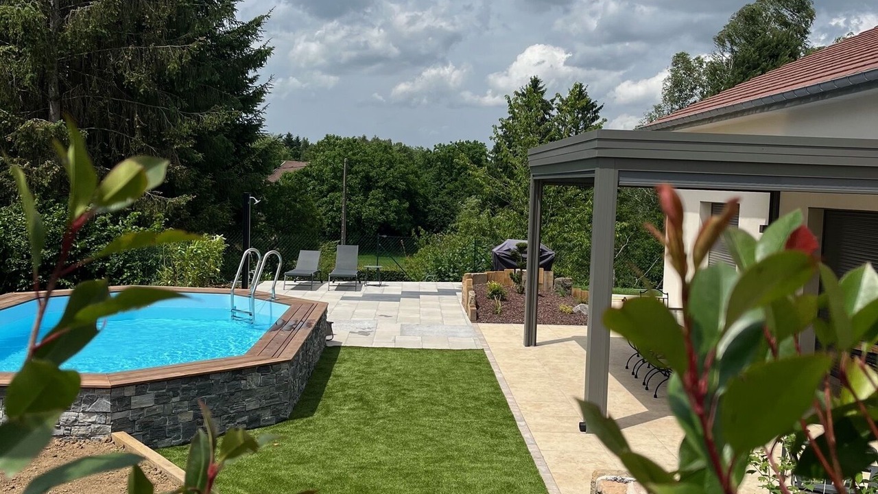 Photo of Outdoor in Hadol