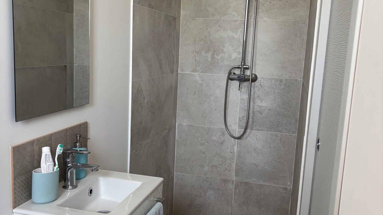 Photo of Bathroom in Rasteau