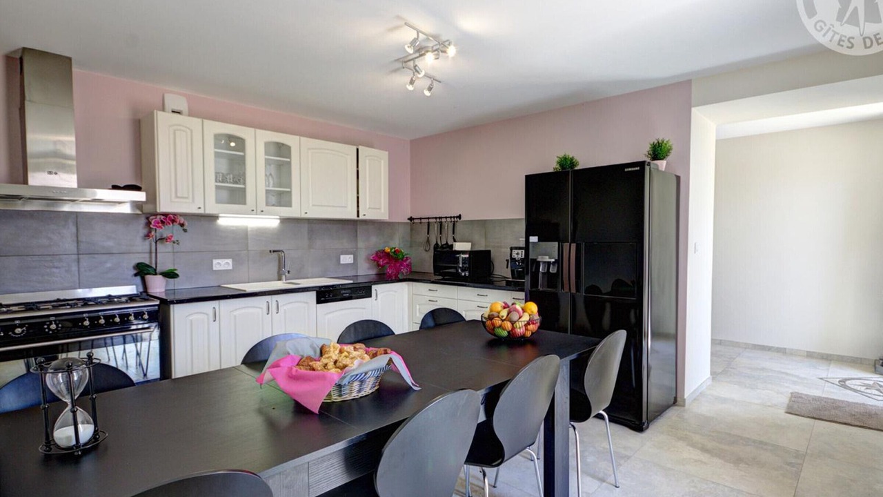 Photo of Kitchen in Pinay