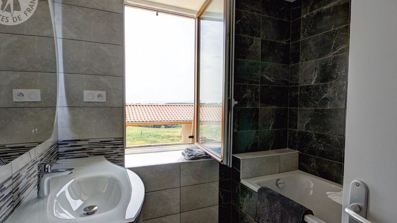 Photo of Bathroom in Pinay