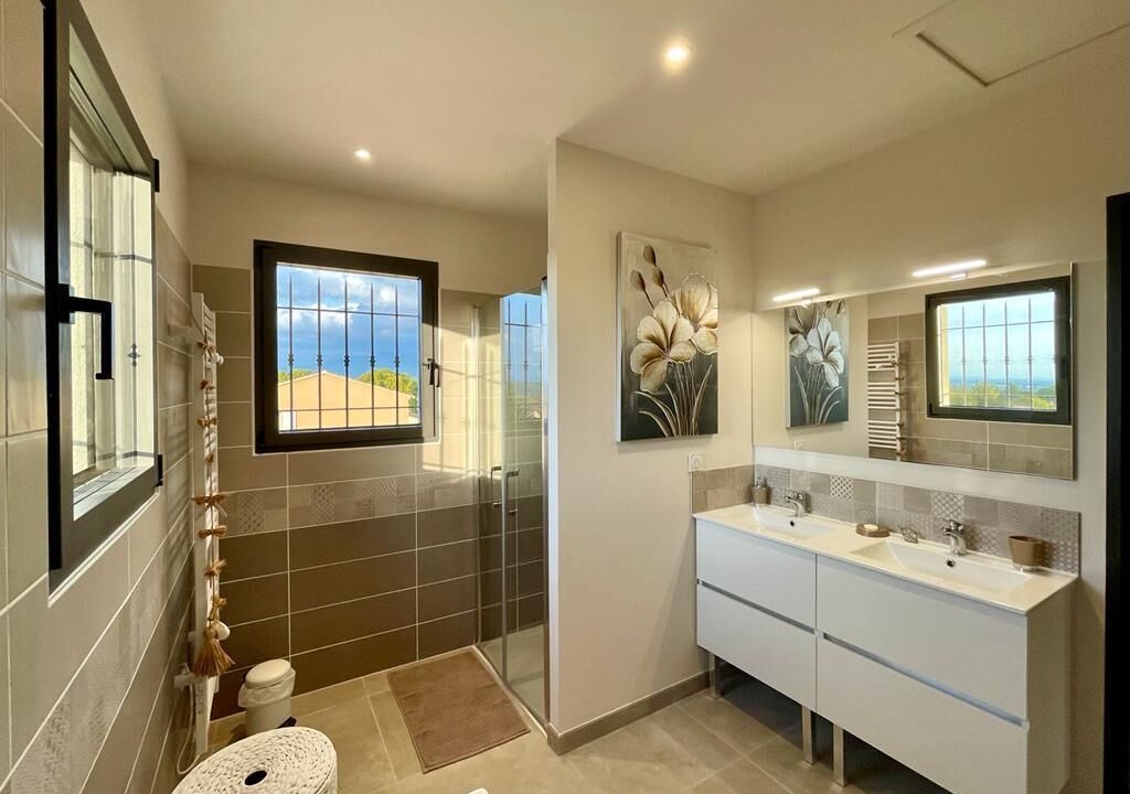 Photo of Bathroom in Saint-Didier