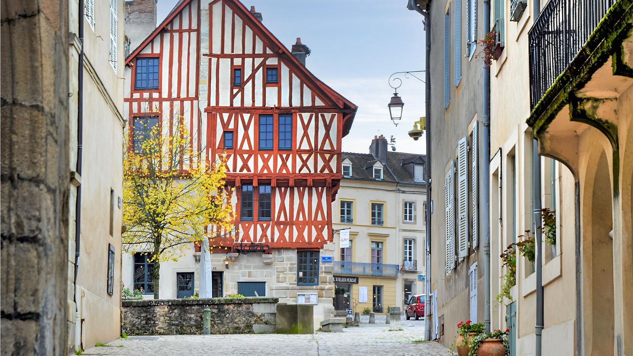 Photo of Others in Autun