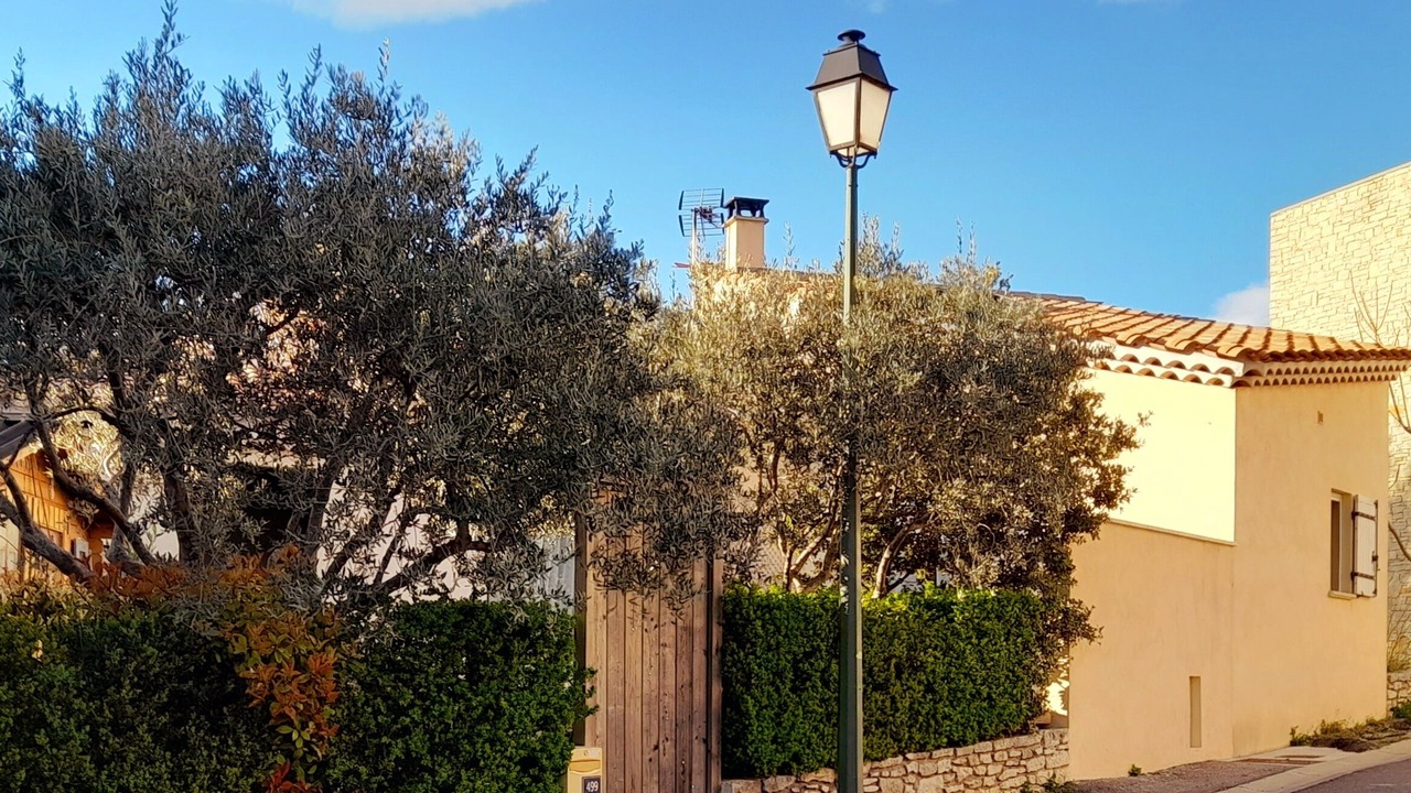 Photo of Outdoor in Methamis