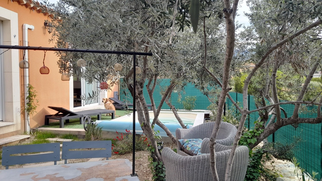 Photo of Patio Balcony in Flassan