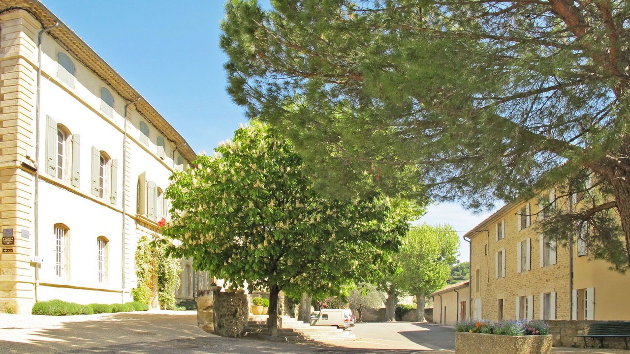 Photo of Others in Visan