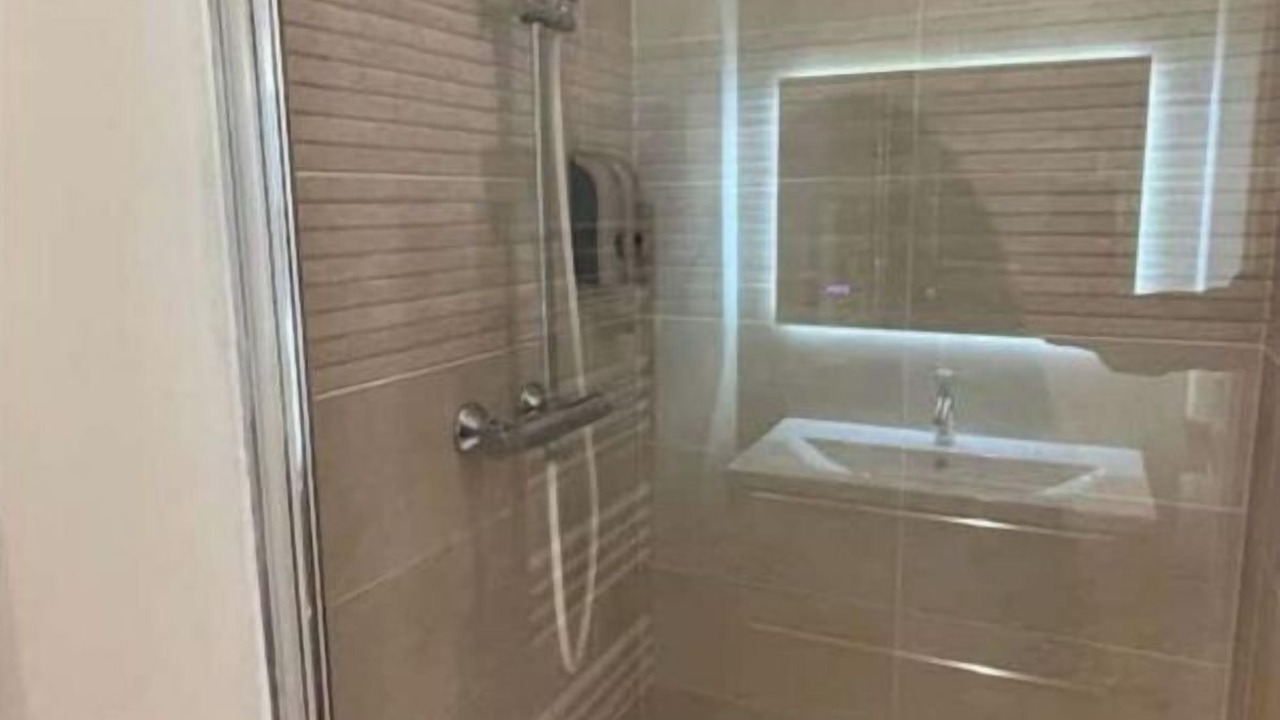 Photo of Bathroom in Villemomble