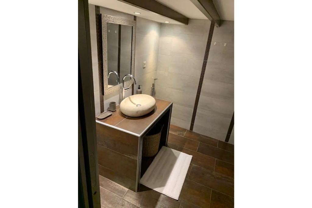Photo of Bathroom in Arras-sur-Rhone