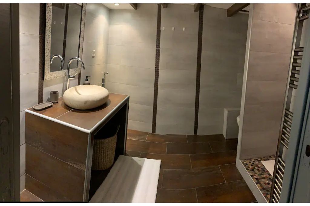 Photo of Bathroom in Arras-sur-Rhone