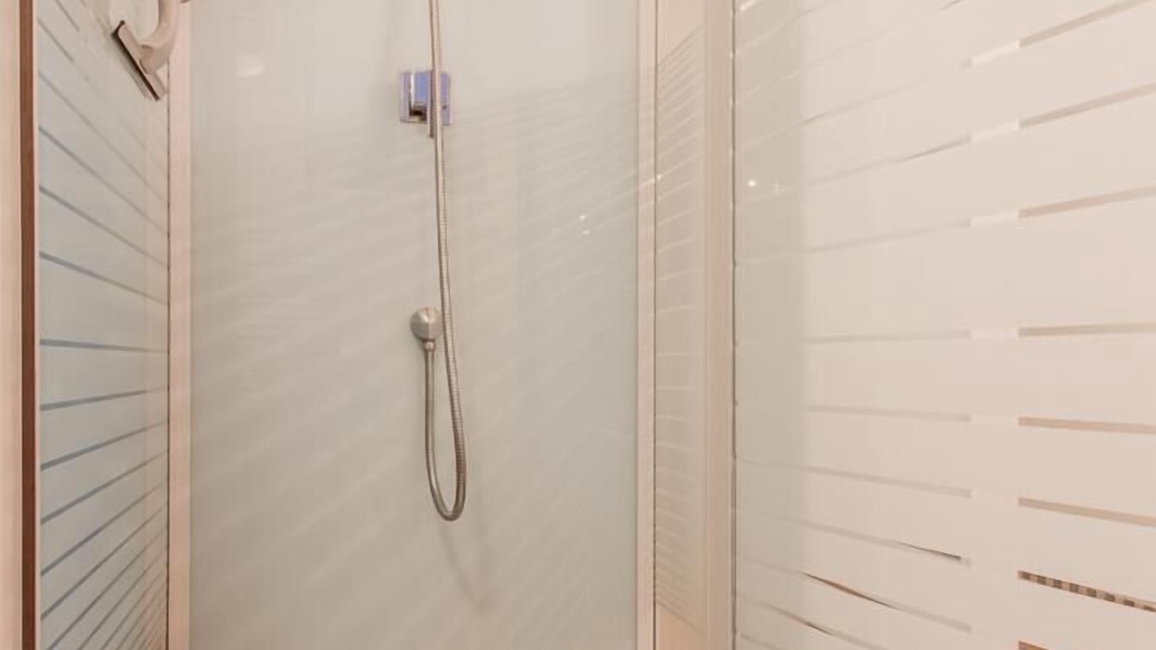 Photo of Bathroom in Ecuelles