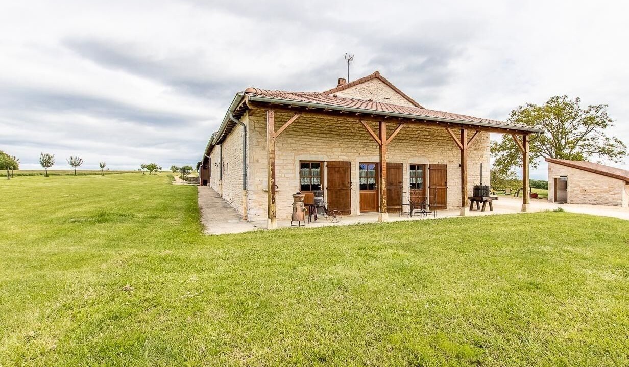 Photo of Outdoor in Lugny