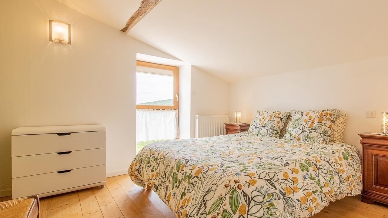 Photo of Bedroom in Lugny