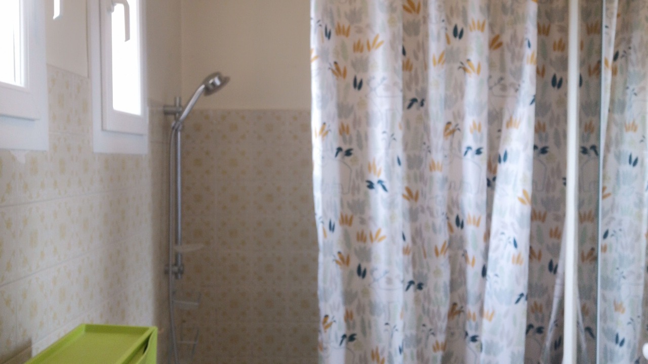 Photo of Bathroom in Saint-Pierre-de-Vassols
