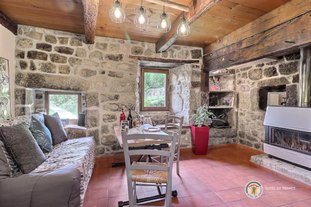 Photo of Livingroom in Labastide-sur-Besorgues