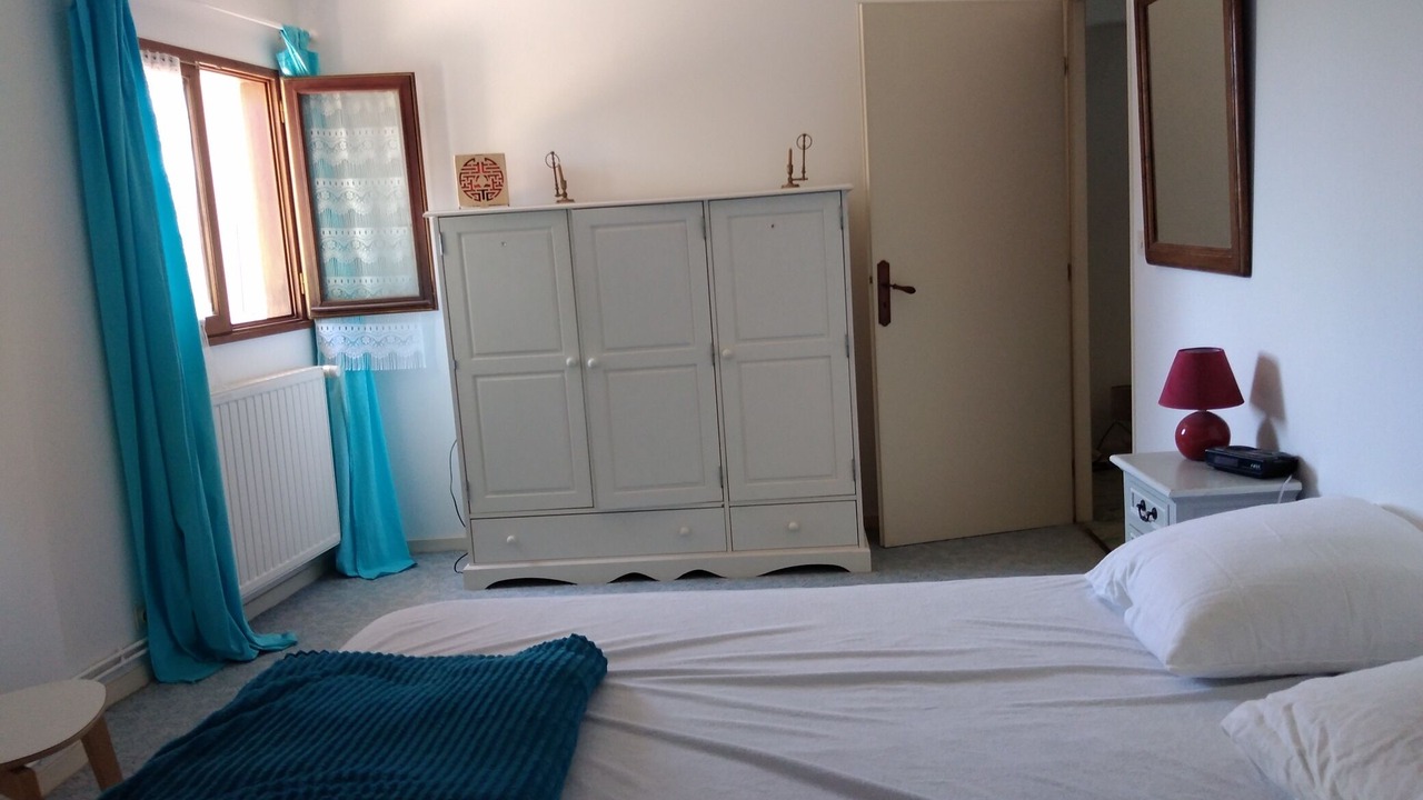 Photo of Bedroom in Crest