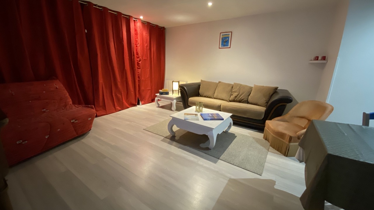 Photo of Livingroom in Raddon-et-Chapendu