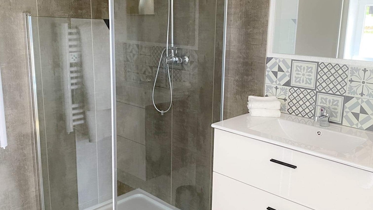 Photo of Bathroom in Raddon-et-Chapendu