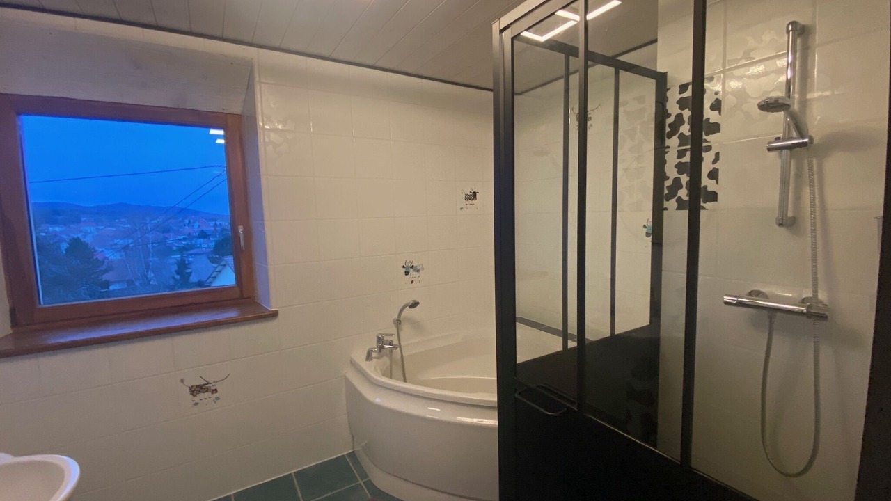 Photo of Bathroom in Orchamps-Vennes
