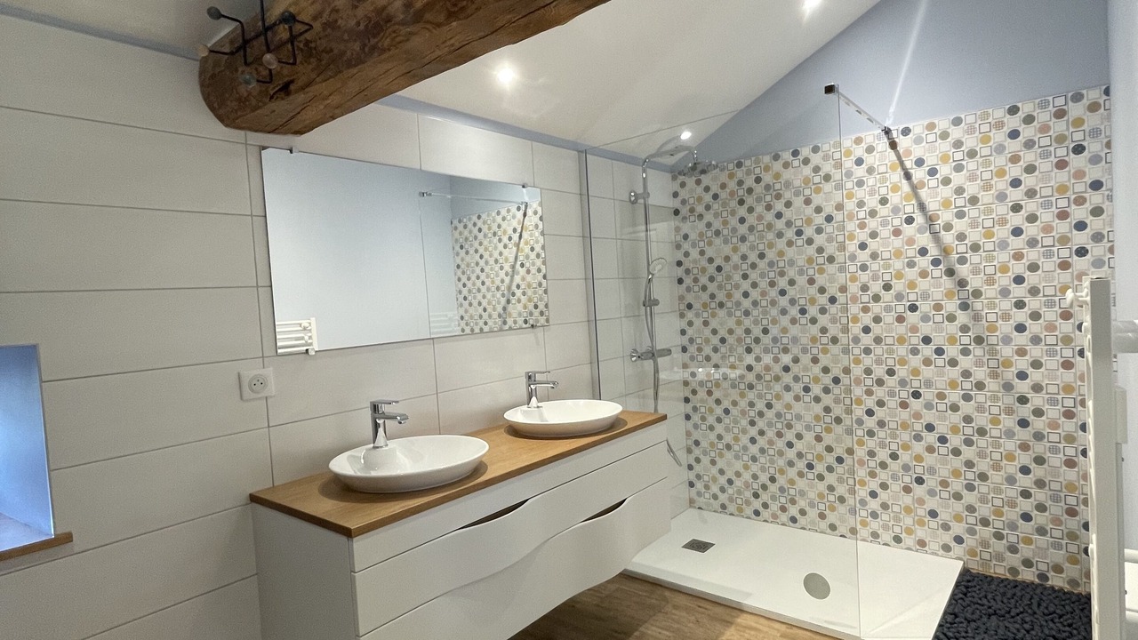 Photo of Bathroom in Coren