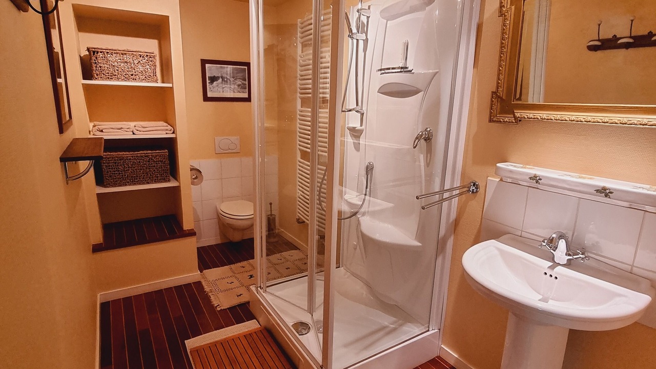 Photo of Bathroom in Vuillafans