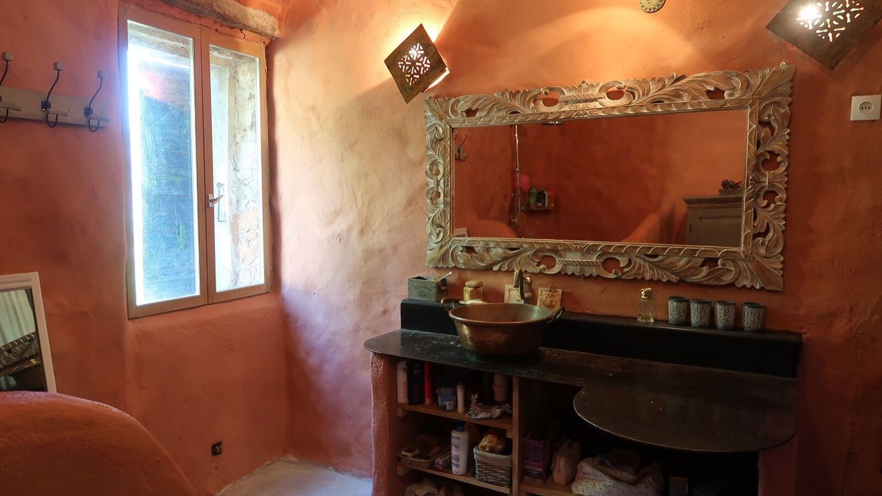 Photo of Bathroom in Sahune