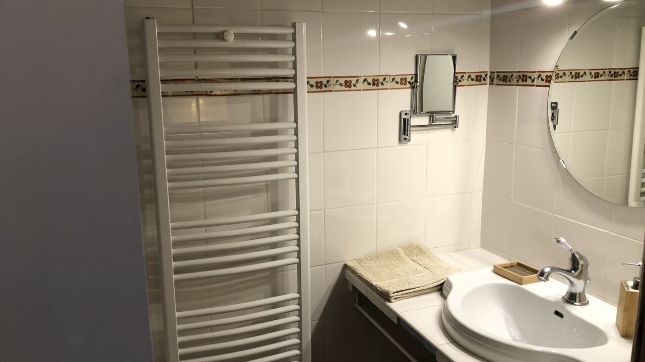 Photo of Bathroom in Sarrians