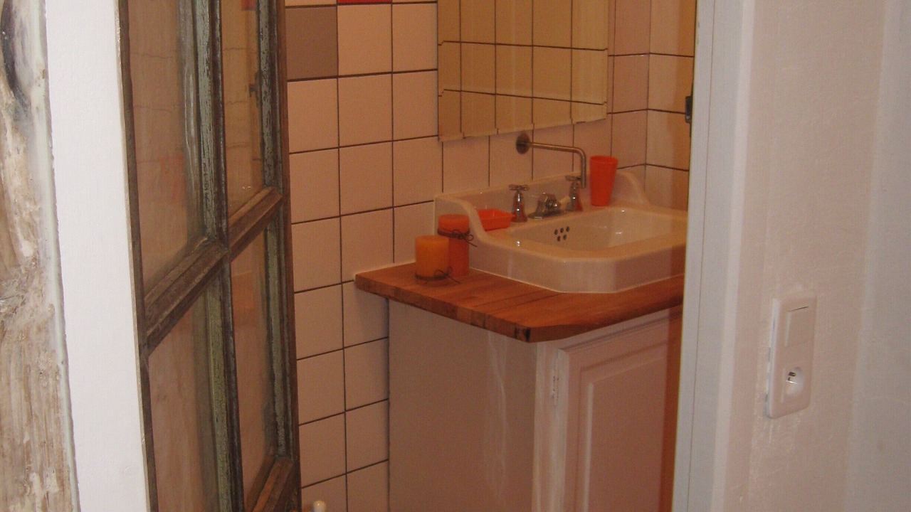 Photo of Bathroom in Courpiere