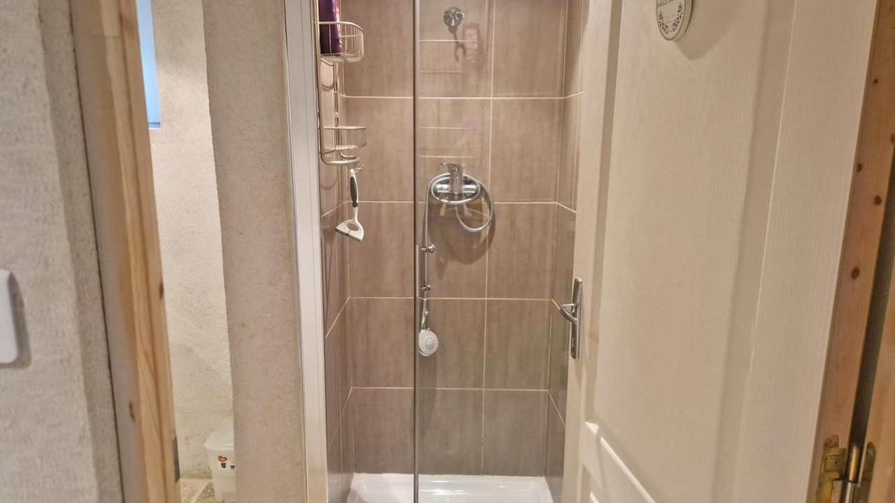 Photo of Bathroom in Faucon
