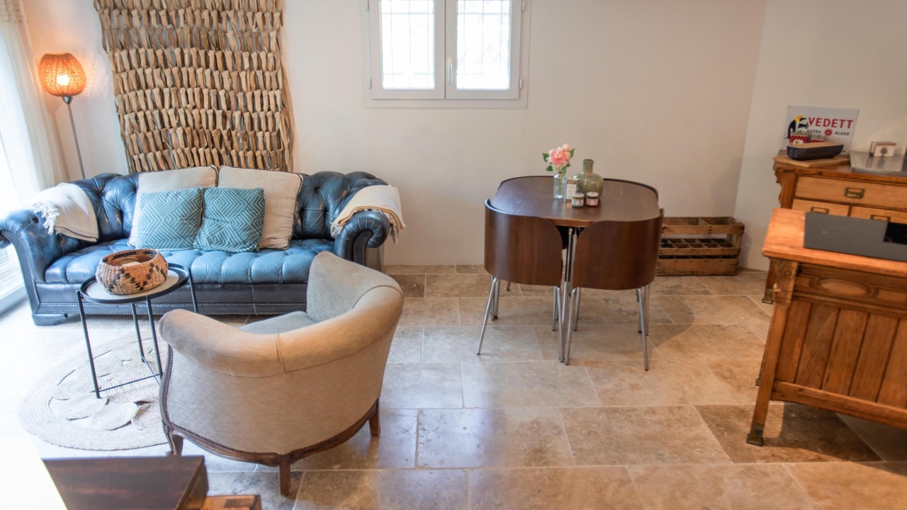 Photo of Livingroom in Faucon