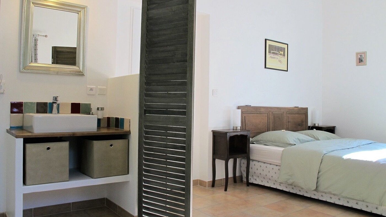Photo of Bedroom in Faucon