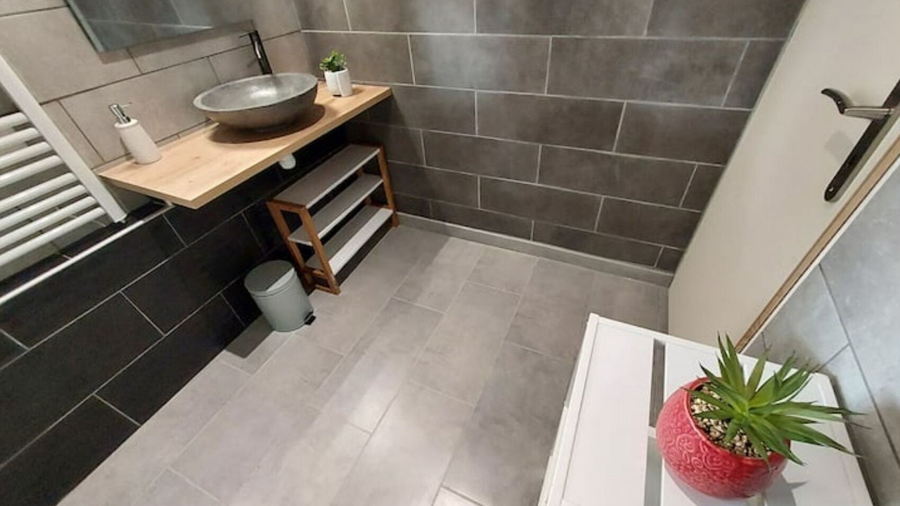 Photo of Bathroom in L'Abergement-Sainte-Colombe