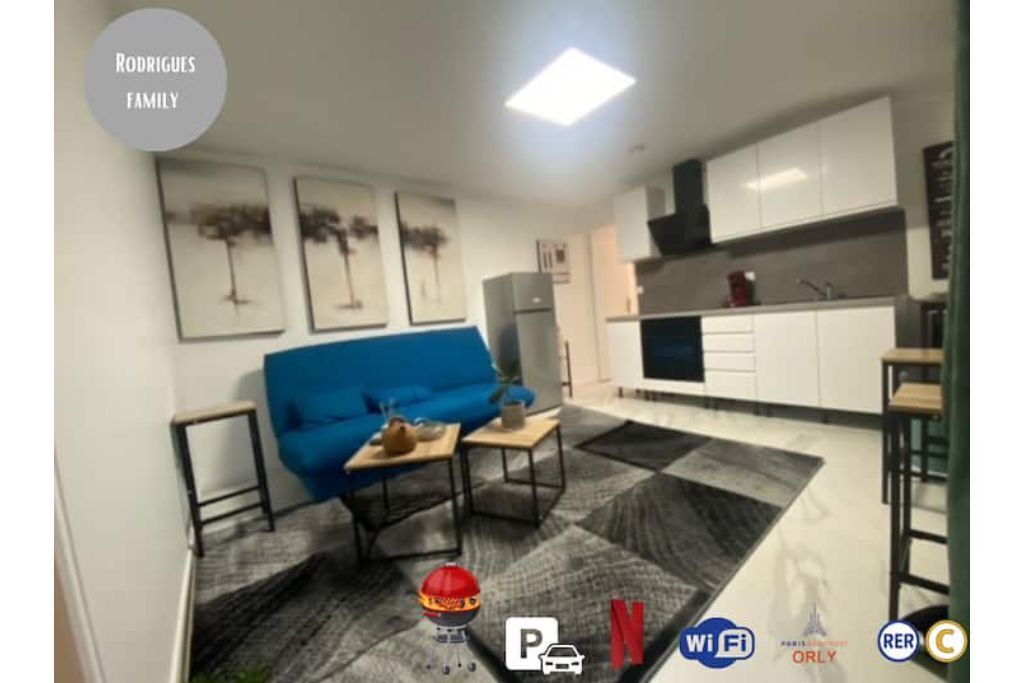 Photo of Livingroom in Plateau — Pyramide