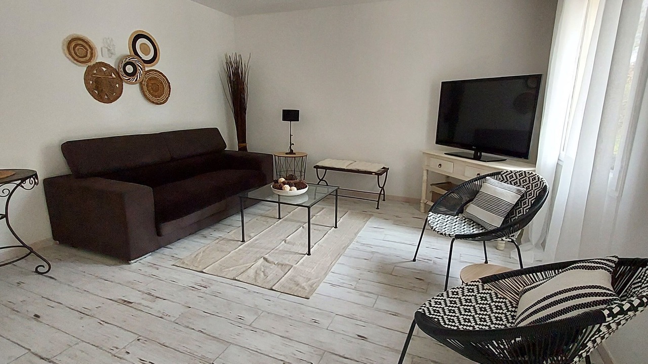 Photo of Livingroom in Chantemerle-les-Grignan