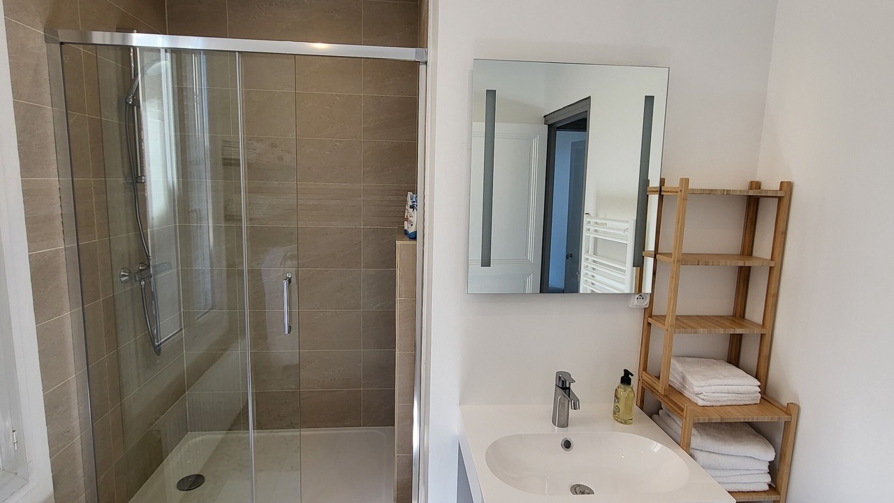 Photo of Bathroom in Vitry-sur-Seine