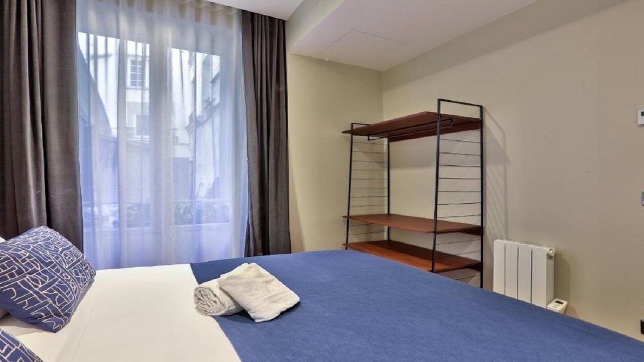 Photo of Bedroom in Notre-Dame-des-Champs