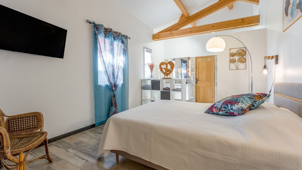Photo of Bedroom in Valreas