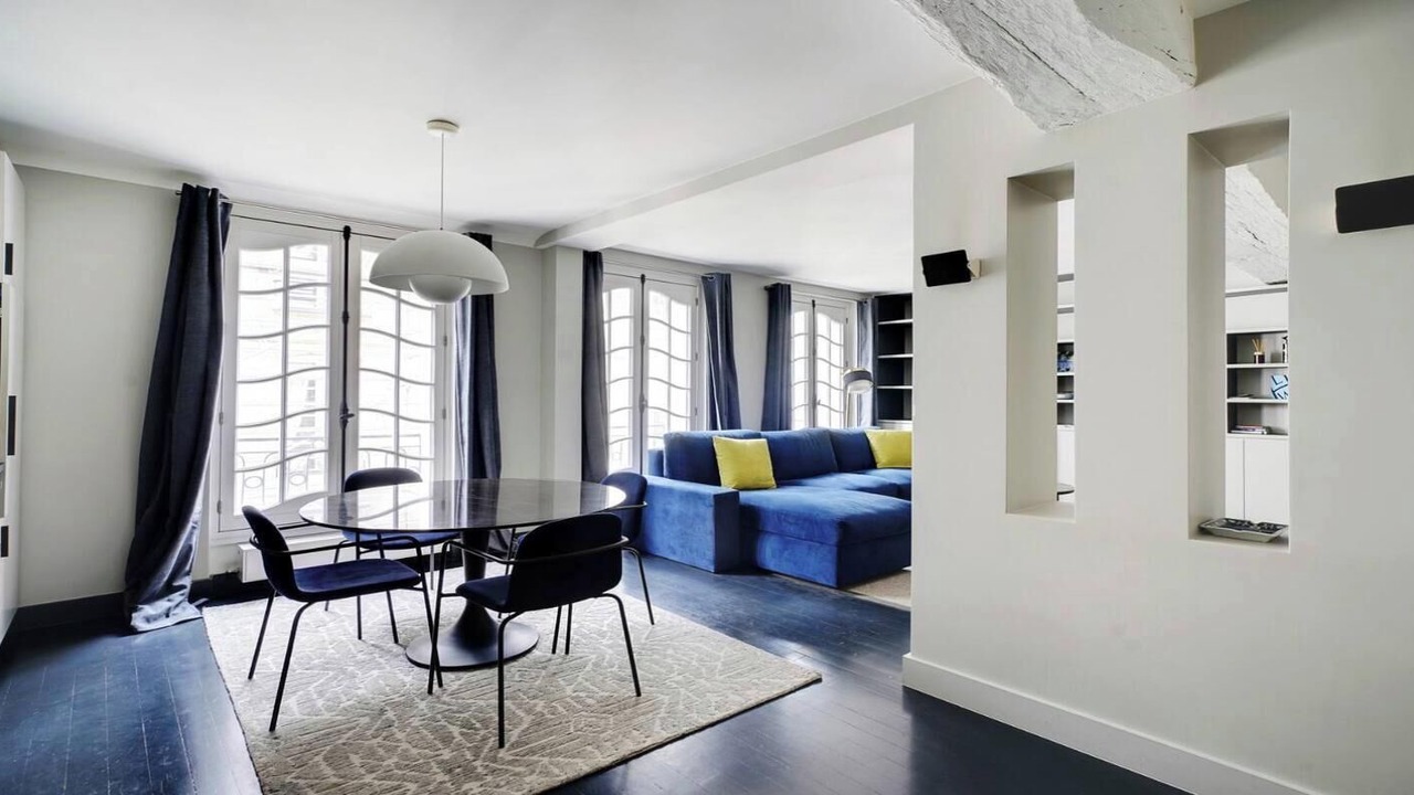 Photo of Livingroom in 6th Arrondissement