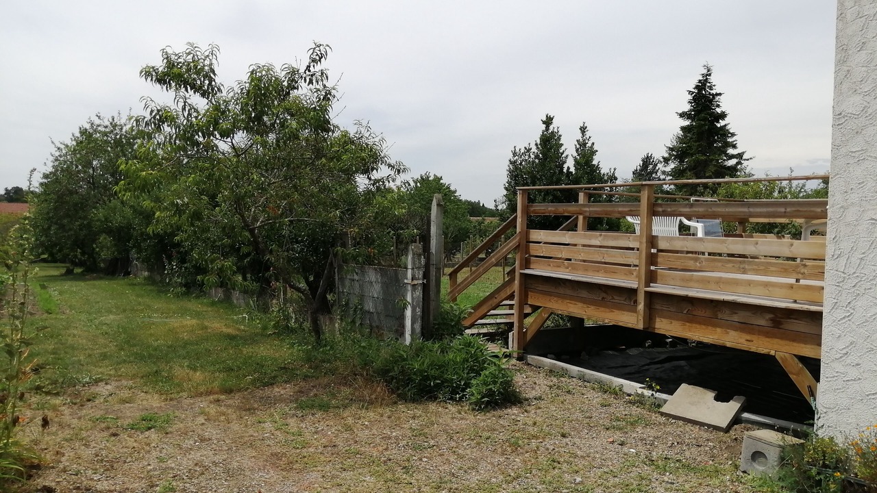 Photo of Outdoor in Saint-Pourcain-sur-Sioule