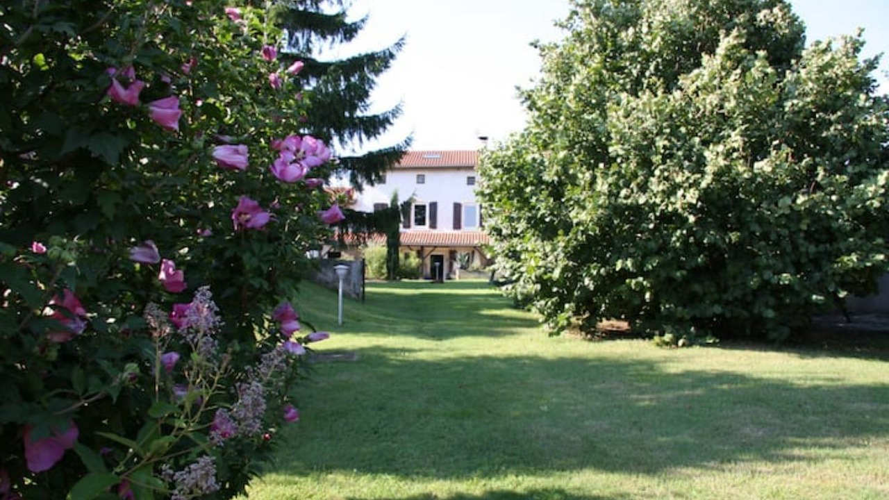 Photo of Outdoor in Bouge-Chambalud