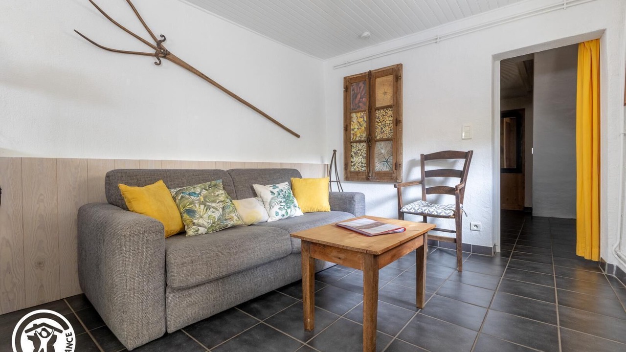 Photo of Livingroom in Authezat