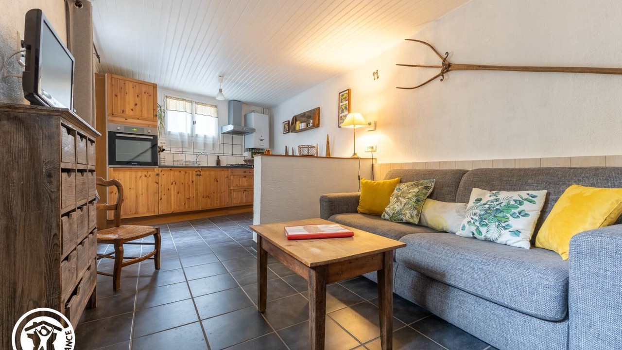 Photo of Livingroom in Authezat