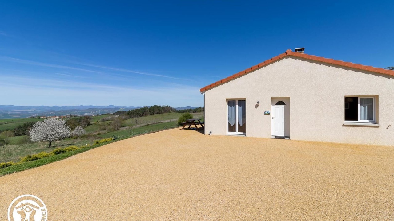 Photo of Outdoor in Saint-Etienne-sur-Usson
