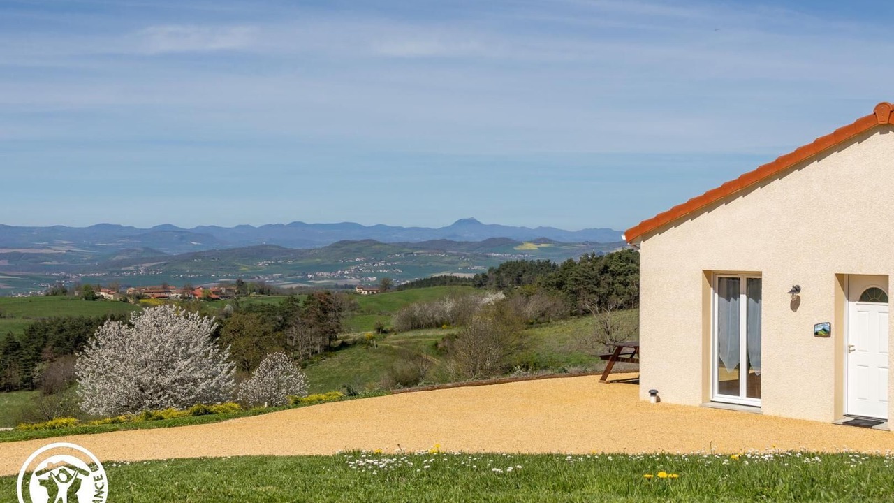 Photo of Outdoor in Saint-Etienne-sur-Usson
