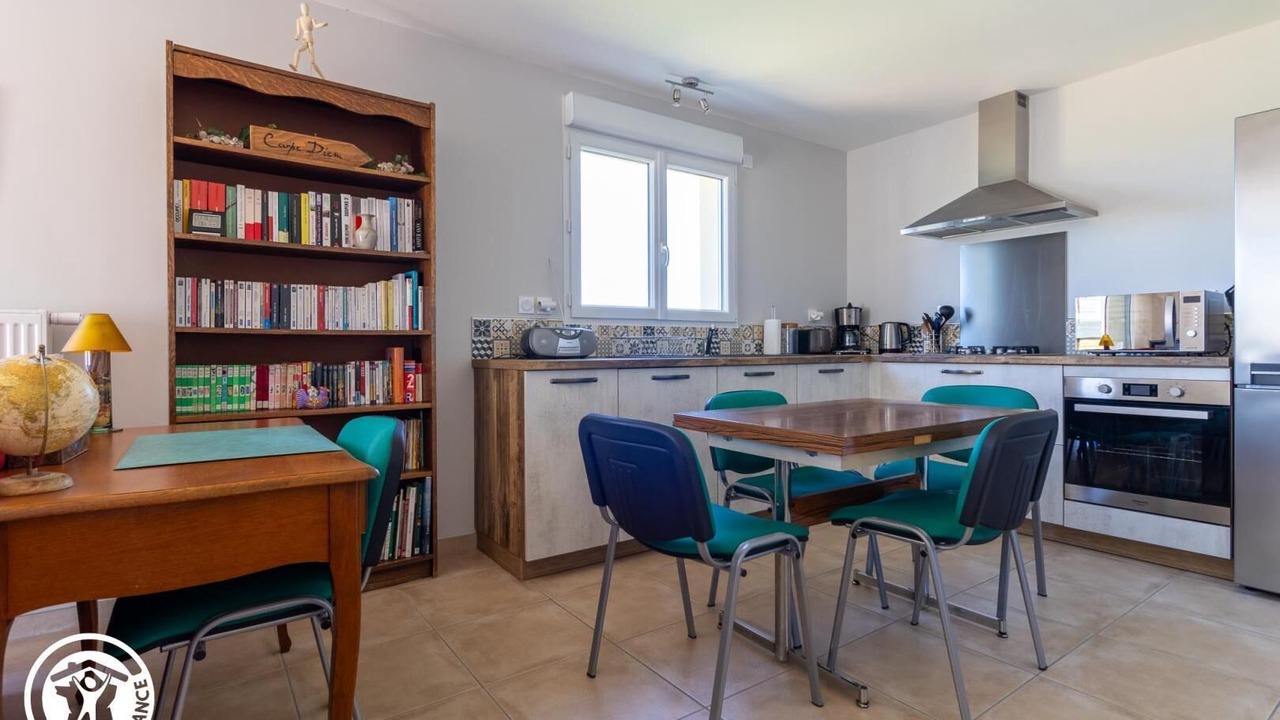 Photo of Kitchen in Saint-Etienne-sur-Usson