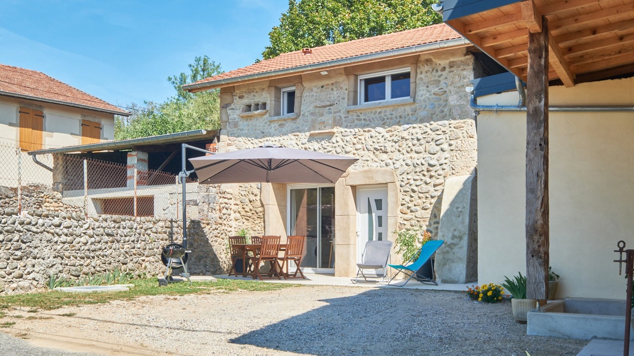 Photo of Outdoor in Saint-Hilaire-du-Rosier
