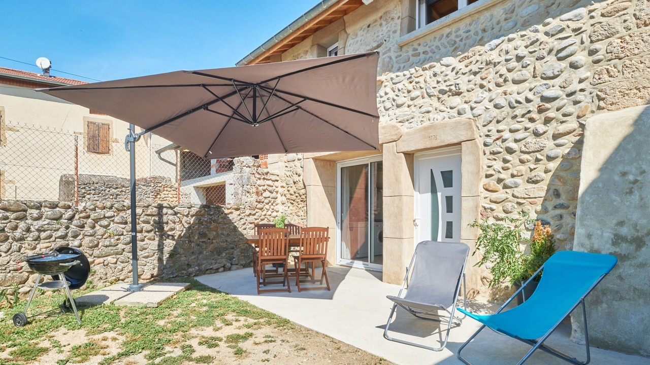 Photo of Outdoor in Saint-Hilaire-du-Rosier